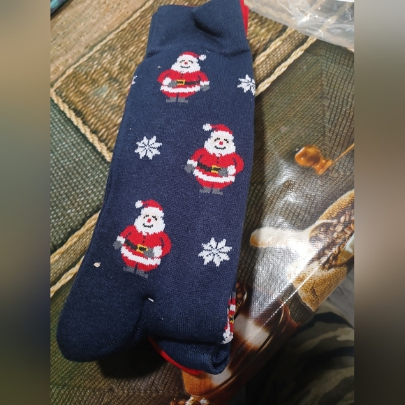 FRIENDS Gray Socks with Black Dog Design - Picture 3 of 8